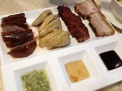 烧味四拼-明腾壹间茶餐厅(新都会花园广场店)