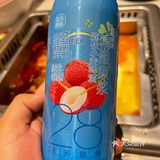 吹着空调吃火锅，爽。建议搞几个工业大风扇吹着，更爽