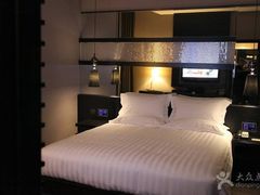 -扬州东关街文昌阁桔子水晶酒店