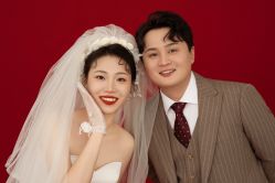 -雪中彩影婚纱摄影·微光艺术中心