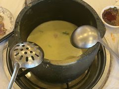 -鲁朗纳麦石锅鸡庄园