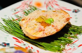 Snow Crab Baked with Crab Roe