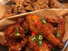 炸鸡翅一半一半-富乐满韩国正宗炸鸡韩国料理(虹泉路店)