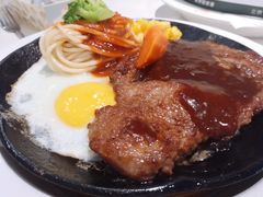 -汤姆家的牛排意面披萨(新城市广场店)