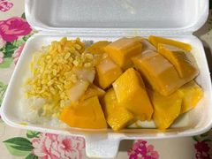 -芒果糯米饭摊子