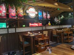 -野山舂·贵州现舂酸汤火锅(鸿通城店)