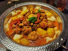 沙湾原始大盘鸡-丝路金桃·新疆菜(徐汇店)