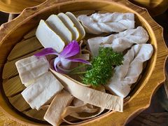 -滇釜火锅·能喝汤的火锅(车公庄店)