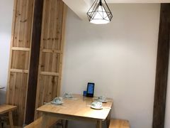 -兔行天下-鸿鹤鲜锅兔(中海国际店)