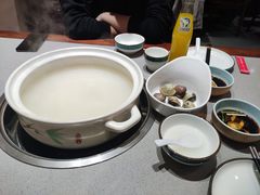 -四点金粥底火锅(沂州里店)