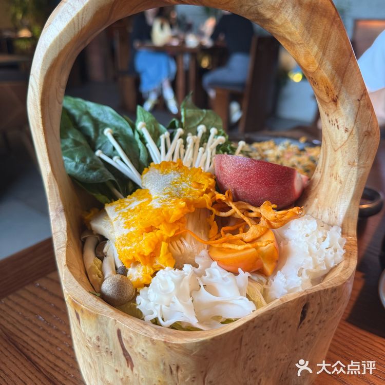 这家韩国料理超正宗！部队锅料超足