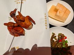 -鸽子侯·家宴·平价海鲜(市图书馆店)