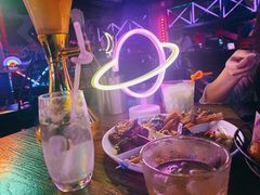 -UP嘻哈酒吧(粉巢店)