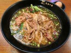 豆爺筋品肥肠面-豆爺小面(朱雀店)