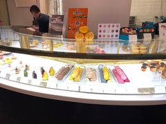 面包甜点陈列柜-PAUL LAFAYET 法式甜品(港汇广场店)