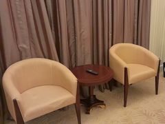 -深圳富苑皇冠假日套房酒店