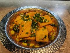 -渝是乎酸菜鱼·川渝小炒(新世界百货望京店)