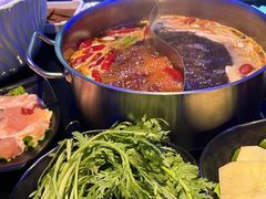 -唯爱KTV聚会餐厅(仙林东城汇店)