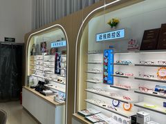 -大连何氏眼科医院