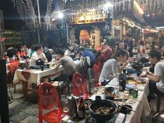 -刘姐啤酒鱼民族演艺餐厅(西街总店)