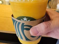 -星巴克臻选(莘庄仲盛店)