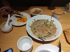 -关东小磨东北菜(上海长风大悦城店)
