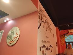 -老街烧烤大排档·地道湖北菜·龙虾馆(汉口火车站店)