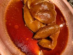 招牌铜盘香草火焰鸡-三号黄浦会Canton Table