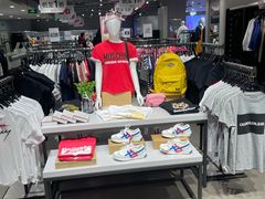 -唯品会(北京国瑞城店)