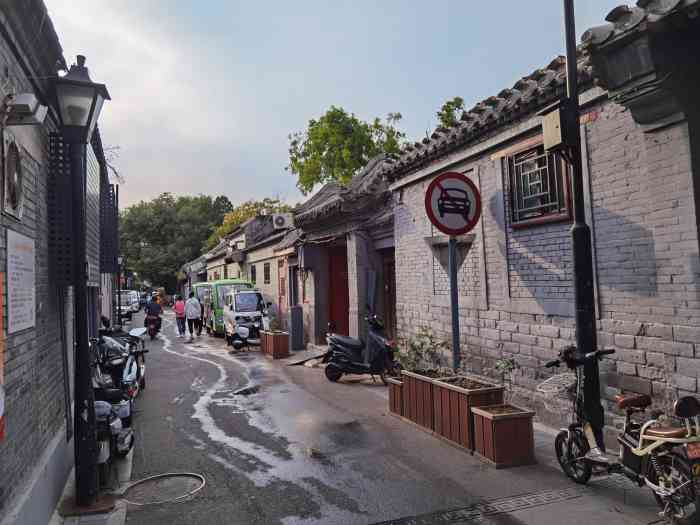 帽儿胡同-"这次来北京的一项重要任务就是走街串巷,帽.