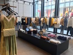 -URBAN REVIVO(深圳华润万象天地店)