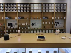 -华为授权体验店(中山公园来福士)