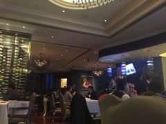 -龙虾酒吧扒房(宁波香格里拉店)