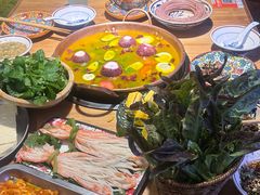 -洱火云南酸菜牛肉火锅(石景山当代商城店)