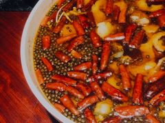 沸腾鮰鱼-解香楼(八盘岭路店)