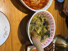 -小三峡食府(西五路店)