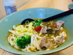 茄汁黑猪片儿川-陳八两面家(滨江天街店)