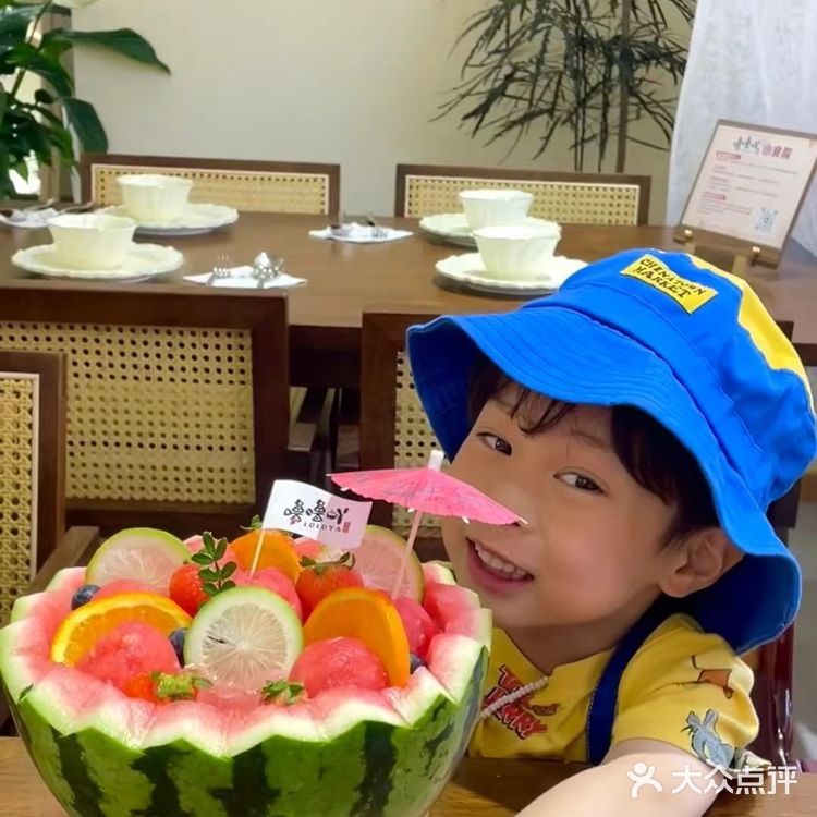 追韩剧不如吃韩式炸鸡 多少次来街上就为了这家韩国料理店