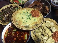 -青岩季姨妈卤猪脚店