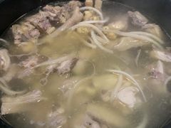 -东椰·海南椰子鸡火锅(朝阳门店)