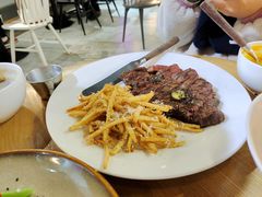 安格斯草饲无激素牡蛎牛排-HELLO 27 意面·沙拉·帕尼尼