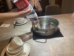 -丽江龙继斑鱼庄(罗宾森购物广场店)