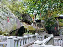 -石峰岩寺