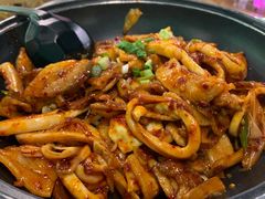 招牌辣鱿鱼五花肉煲-HOTISLAND海鸡岛·韩国料理(江南西店)