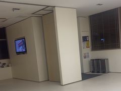 -卡罗酒店(东门晒布地铁站店)