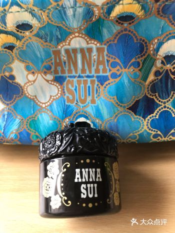 被安利了几次这个饰底胶，终于拔草了