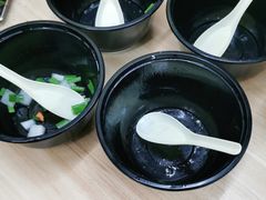 -牛师傅广式药膳牛骨汤美食(江南西店)