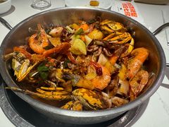 -七欣天香辣蟹火锅(闵行浦江欢乐颂店)