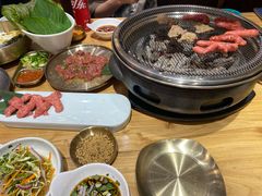 -青瓦餐厅·生鱼片·韩园烤肉(西塔店)