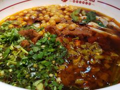招牌红烧牛肉米粉-呷佬·长沙手工米粉(金沙江路店)